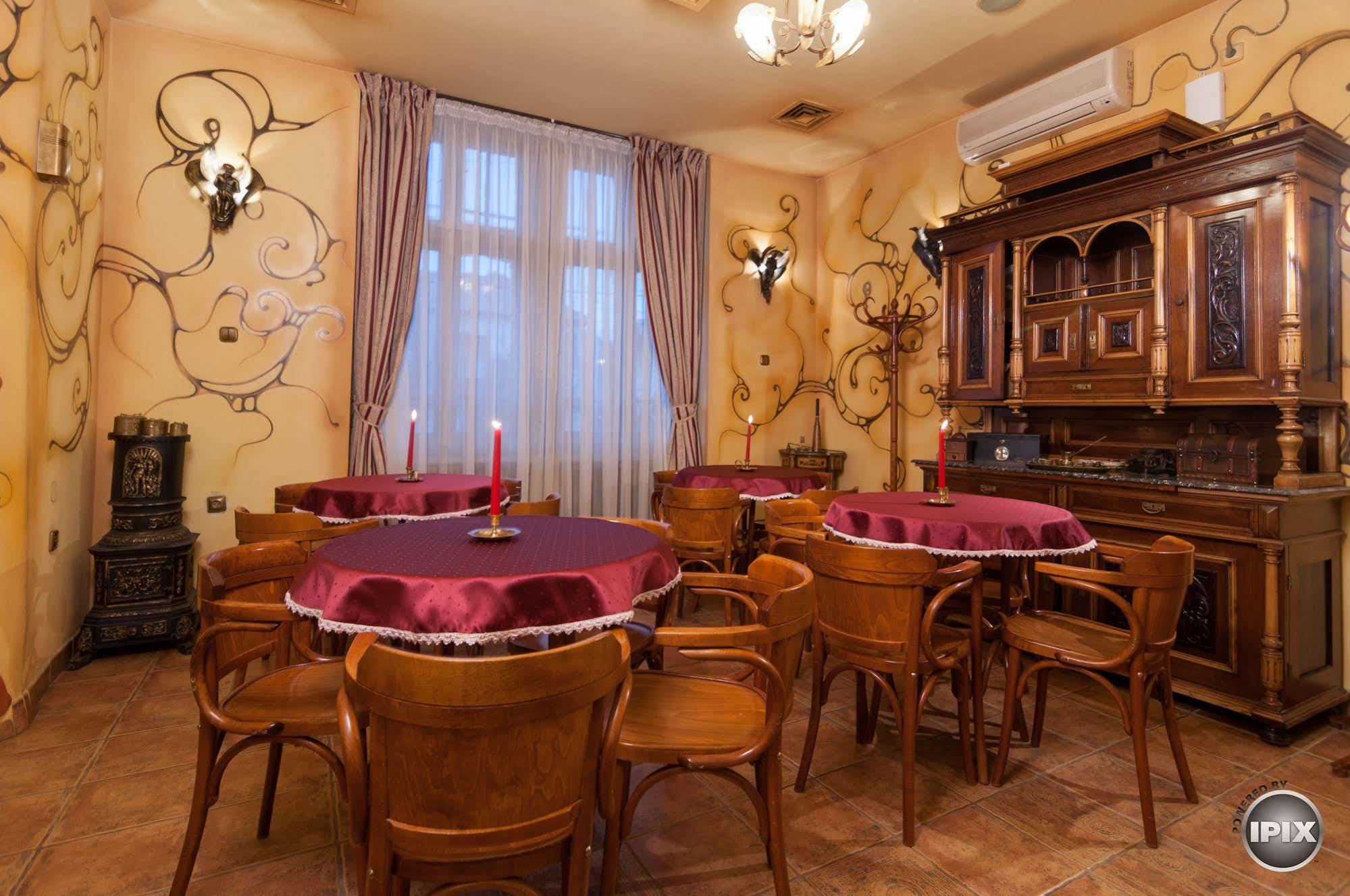 Deja Vu Guesthouse Клуж-Напока Екстер'єр фото